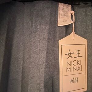 Nicki Minaj H&M Skirt